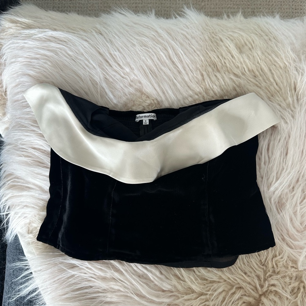 Reformation Top - Picture 2 of 2